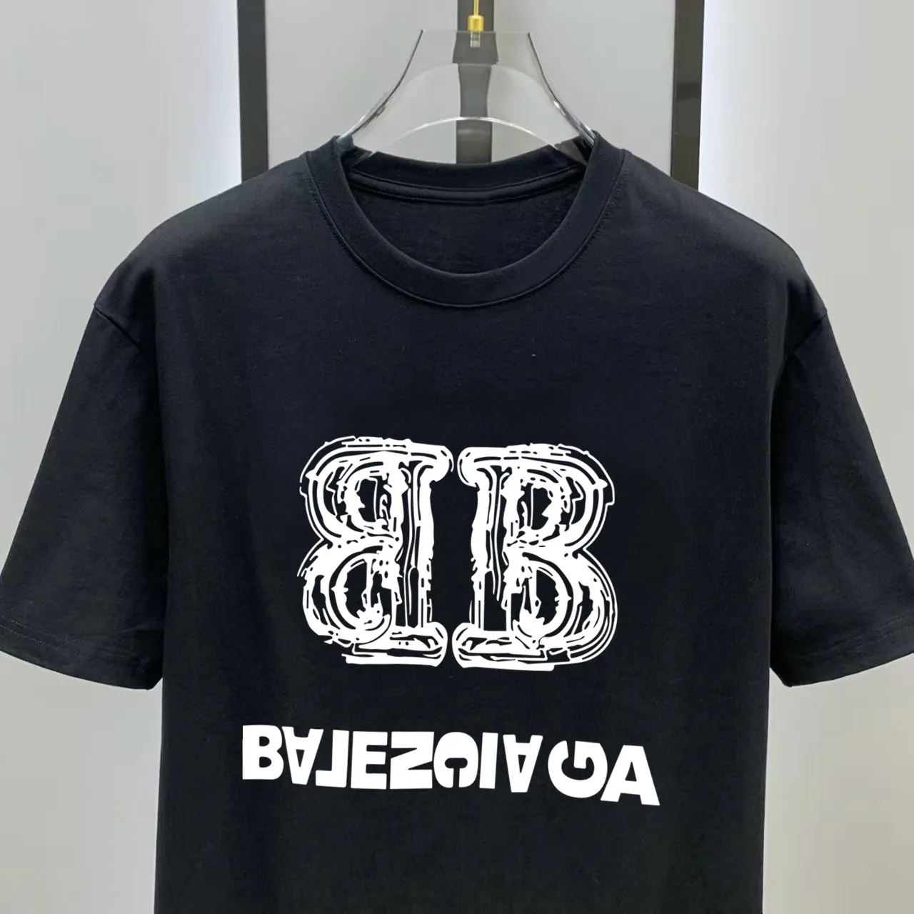 # 2026 New Arrival New Arrival T Premium ！ logo Premium 250 . . . . . ！ ！ ：Black。White！ Sizes： S M L XL XXL ：50 52 55 58 61 ：69 71 73 75 77 ：48 50 53 56 58 ：22 22.5 23 23.5 24 ， 1-3CM